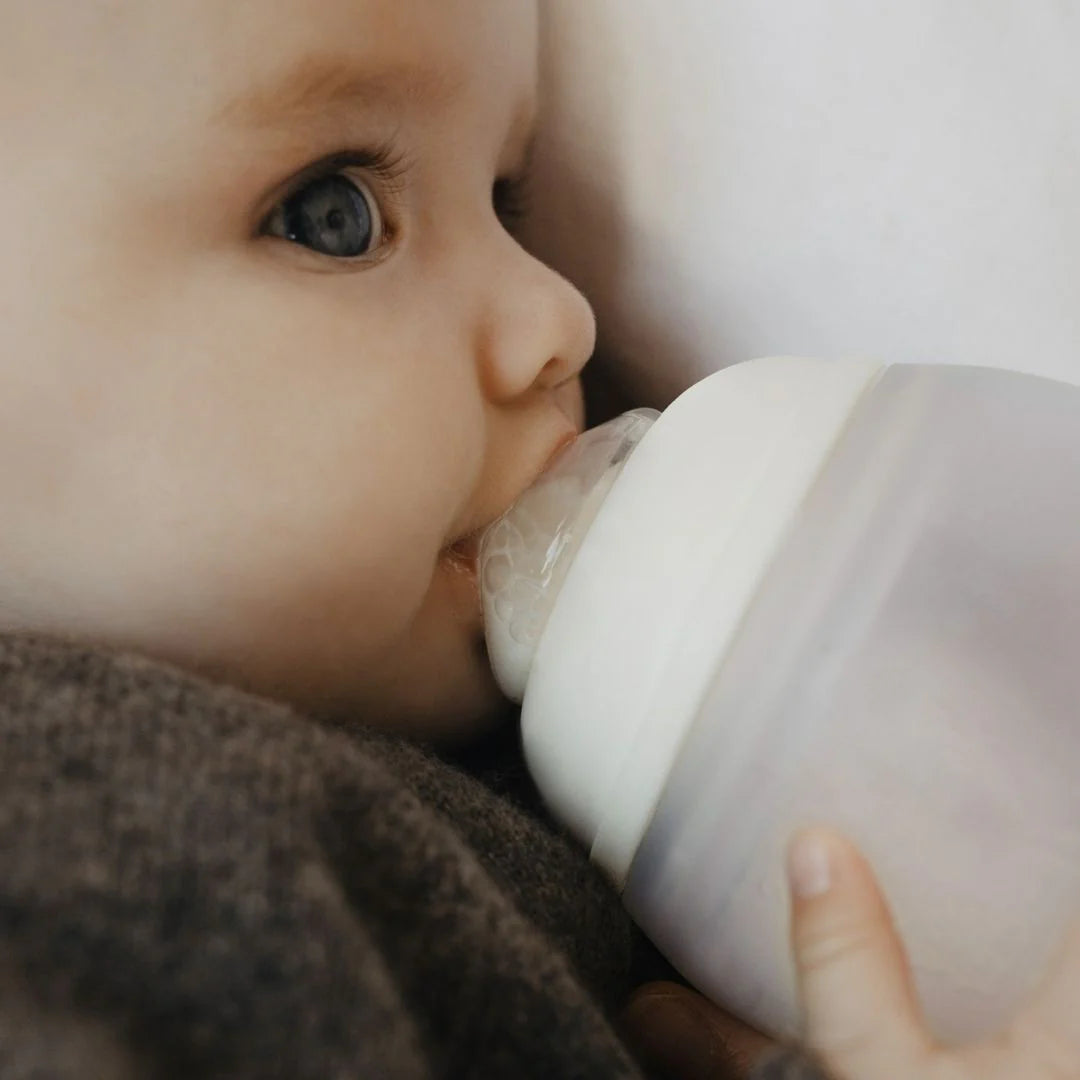 Biberon anti-colique 330 ml | Milk 3m+