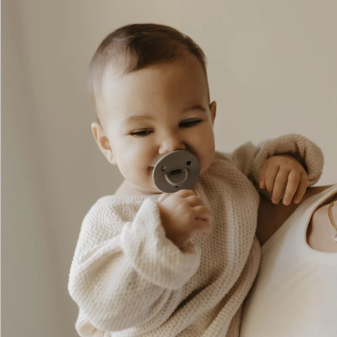 Sucette "ChooChoo" 0-6 mois | Extra-Fine - Blue Grey